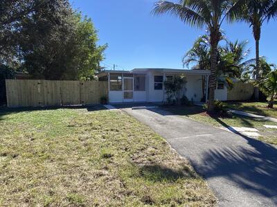 110 Old Spanish Trail, Lake Worth, FL 33462