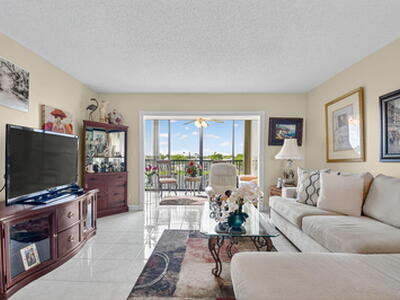 14460 Strathmore Lane, Delray Beach, FL 33446