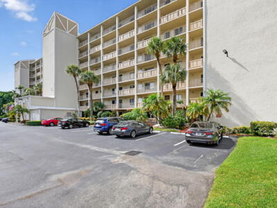 14460 Strathmore Lane, Delray Beach, FL 33446