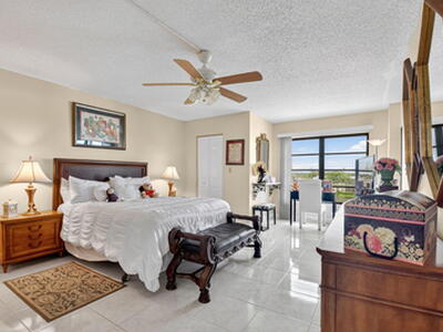 14460 Strathmore Lane, Delray Beach, FL 33446