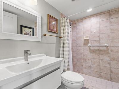 5600 N Flagler Drive, West Palm Beach, FL 33407