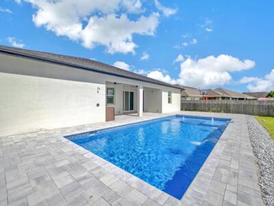 912 SW Bellevue Avenue, Port Saint Lucie, FL 34953