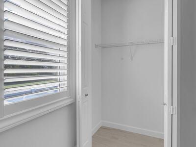 912 SW Bellevue Avenue, Port Saint Lucie, FL 34953