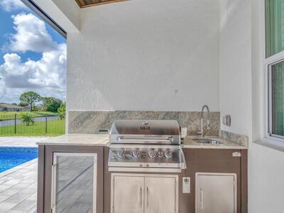 912 SW Bellevue Avenue, Port Saint Lucie, FL 34953