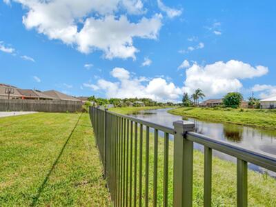 912 SW Bellevue Avenue, Port Saint Lucie, FL 34953