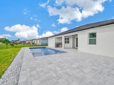 912 SW Bellevue Avenue, Port Saint Lucie, FL 34953