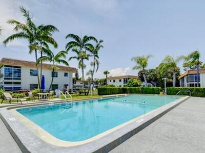 2950 SE Ocean Boulevard, Stuart, FL 34996