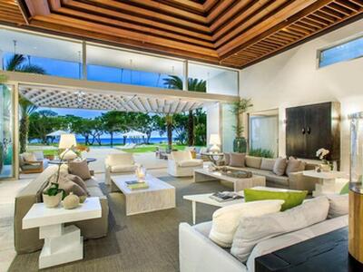 10 00, Casa de Campo, DR 22000