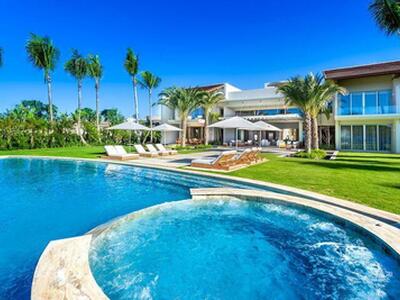 10 00, Casa de Campo, DR 22000