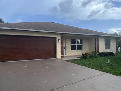 702 SW Amber Terrace, Port Saint Lucie, FL 34953