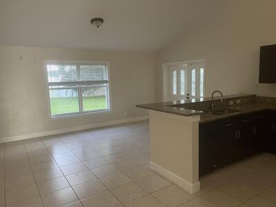 702 SW Amber Terrace, Port Saint Lucie, FL 34953