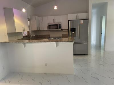 6021 180th Avenue N, Loxahatchee, FL 33470