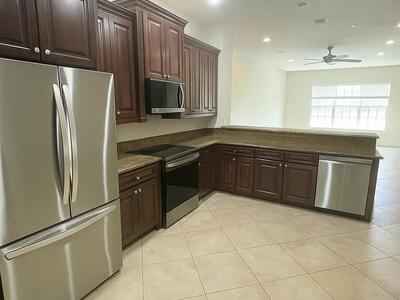 4573 S Artesa Way, Palm Beach Gardens, FL 33418