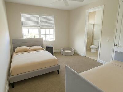 4573 S Artesa Way, Palm Beach Gardens, FL 33418