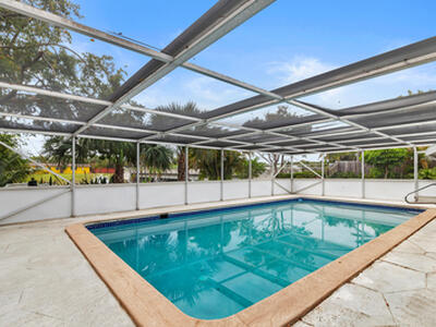 250 Arlington Road, West Palm Beach, FL 33405