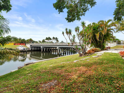 250 Arlington Road, West Palm Beach, FL 33405