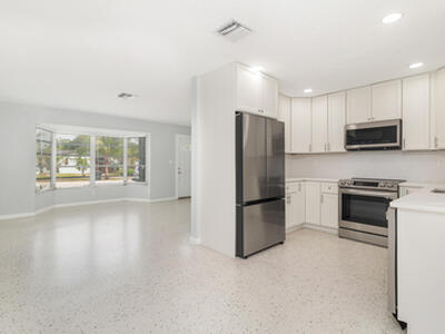 250 Arlington Road, West Palm Beach, FL 33405