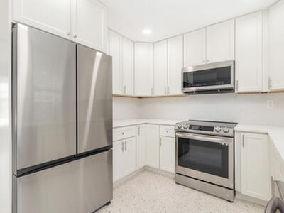 250 Arlington Road, West Palm Beach, FL 33405