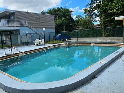 1501 Crescent Circle, Lake Park, FL 33403