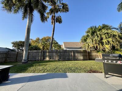 7787 Ridgewood Drive, Lake Worth, FL 33467