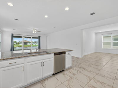 11650 SW Moon River Way, Port Saint Lucie, FL 34987