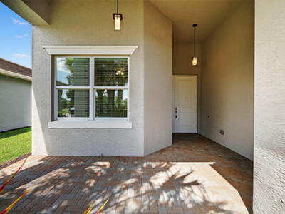 11650 SW Moon River Way, Port Saint Lucie, FL 34987