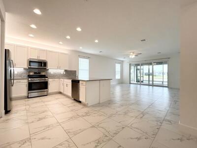 11650 SW Moon River Way, Port Saint Lucie, FL 34987