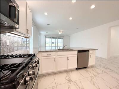 11650 SW Moon River Way, Port Saint Lucie, FL 34987