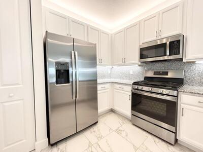 11650 SW Moon River Way, Port Saint Lucie, FL 34987