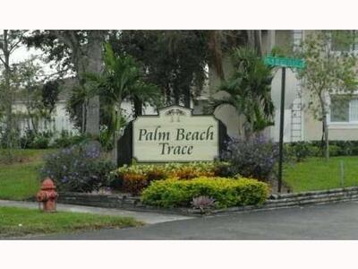 104 Palm Beach Trace Drive, Royal Palm Beach, FL 33411