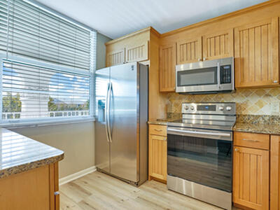 3636 Whitehall Drive, West Palm Beach, FL 33401