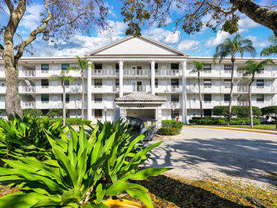 3636 Whitehall Drive, West Palm Beach, FL 33401