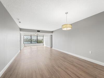 3636 Whitehall Drive, West Palm Beach, FL 33401