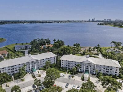 3636 Whitehall Drive, West Palm Beach, FL 33401