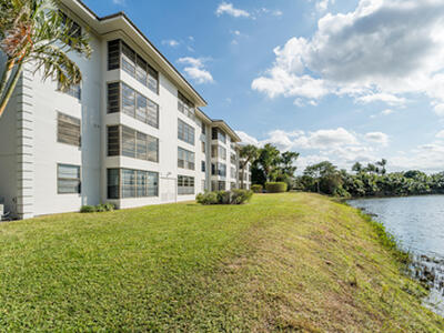 3636 Whitehall Drive, West Palm Beach, FL 33401