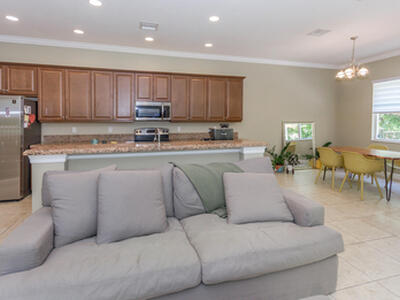 4655 Cadiz Circle, Palm Beach Gardens, FL 33418