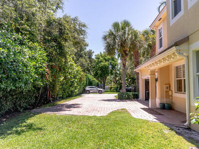 4655 Cadiz Circle, Palm Beach Gardens, FL 33418