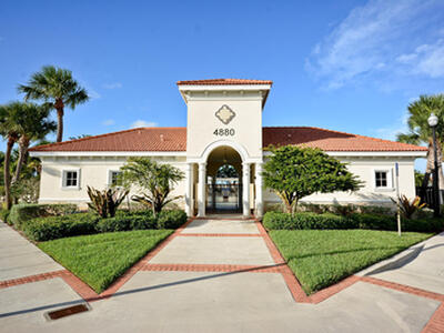 4655 Cadiz Circle, Palm Beach Gardens, FL 33418