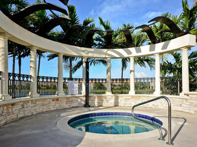 4655 Cadiz Circle, Palm Beach Gardens, FL 33418