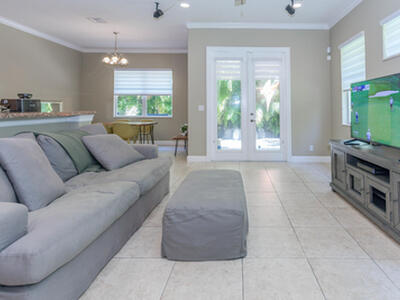 4655 Cadiz Circle, Palm Beach Gardens, FL 33418