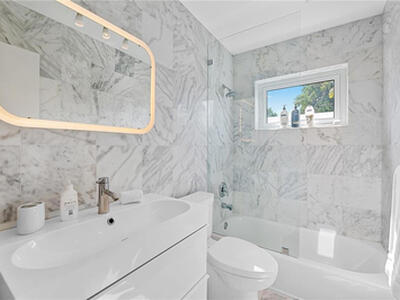 2360 NE 15th Terrace, Pompano Beach, FL 33064