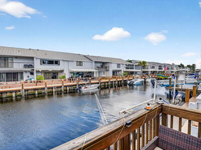 732 Rider Road, Boynton Beach, FL 33435