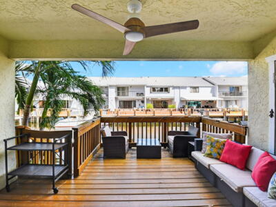 732 Rider Road, Boynton Beach, FL 33435