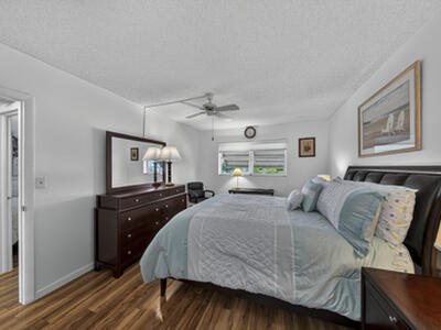 804 SE 7th Street, Deerfield Beach, FL 33441