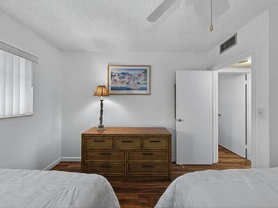 804 SE 7th Street, Deerfield Beach, FL 33441