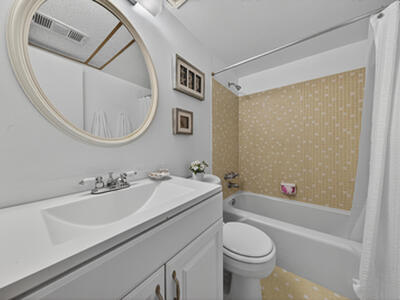 804 SE 7th Street, Deerfield Beach, FL 33441