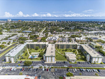 804 SE 7th Street, Deerfield Beach, FL 33441