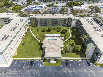 804 SE 7th Street, Deerfield Beach, FL 33441