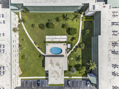 804 SE 7th Street, Deerfield Beach, FL 33441