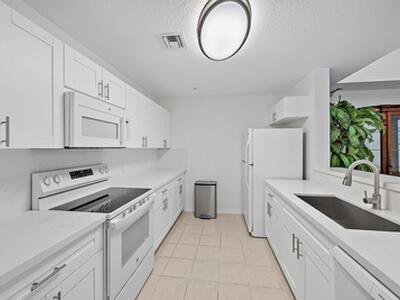 1155 Main Street, Jupiter, FL 33458